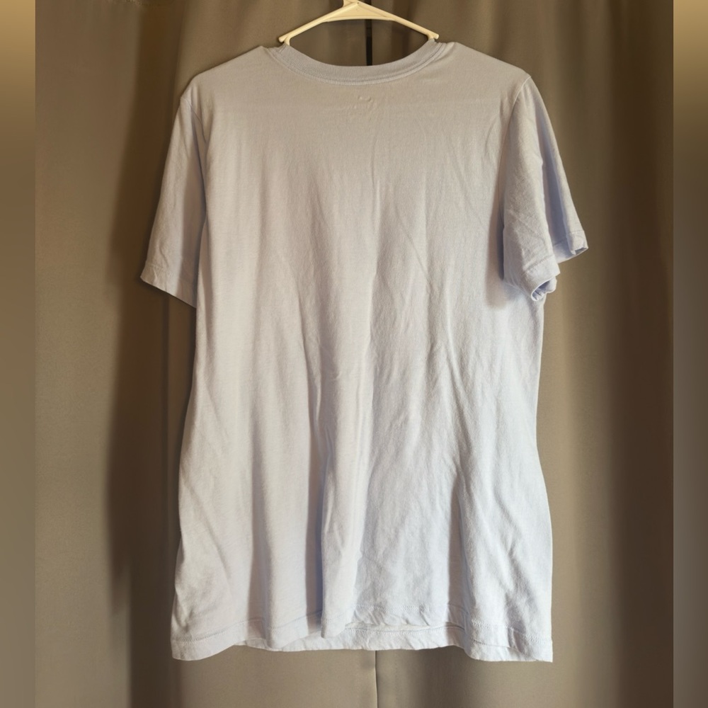 NWOT Nike T-shirt - Picture 2 of 3